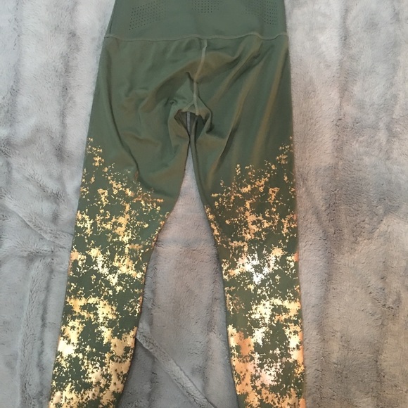 Puma Army green pants 🌶🌶🌶 - Picture 5 of 6